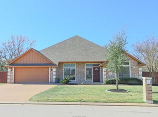 4800 Knight Dr, Bryan, TX 77802