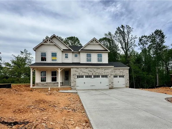 45 Cedar Crest Ln, Dawsonville, GA 30534