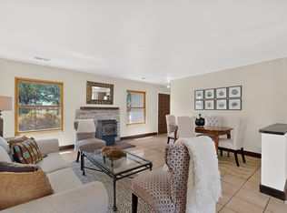 2 Torneo Rd, Santa Fe, NM 87508