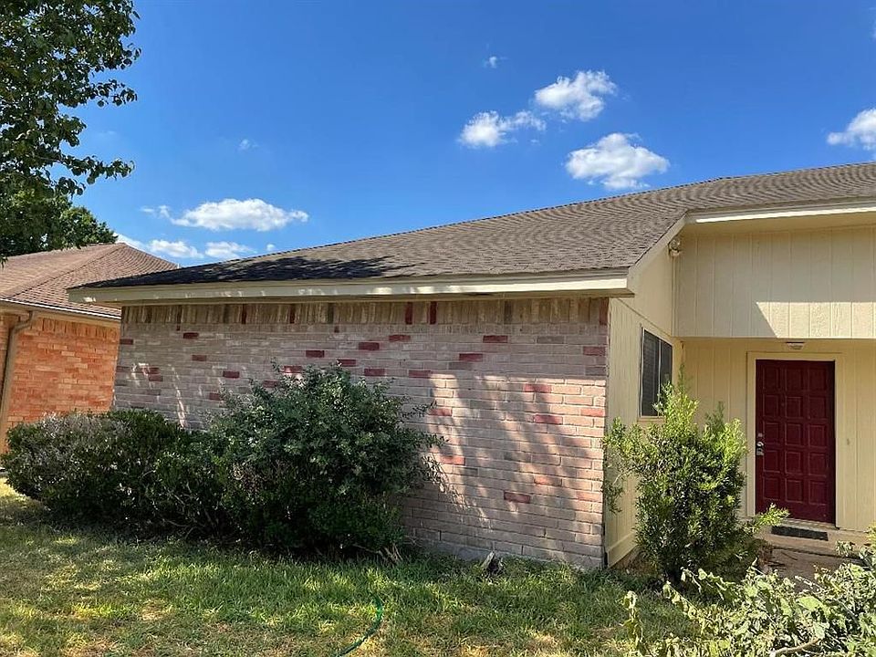 1st image of 8318 Quail Burg Ln