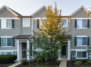 110 Enclave Cir UNIT D, Bolingbrook, IL 60440