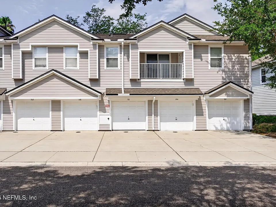 8196 Cabin Lake Cir #101