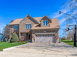 1479 Morgan Dr, Elk Grove Village, IL 60007