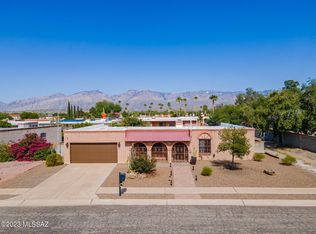 7555 E Hampton Pl, Tucson, AZ 85715