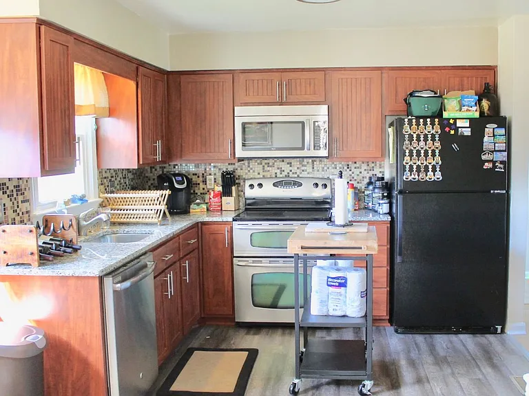 1149 Balch Pl — Photo 7