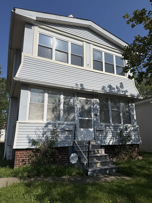 3 bed, 1.0 bath, 1000 sqft, $1,250 — Photo 1