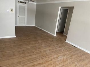 5215 Warrensville Center Rd APT 2, Maple Heights, OH 44137