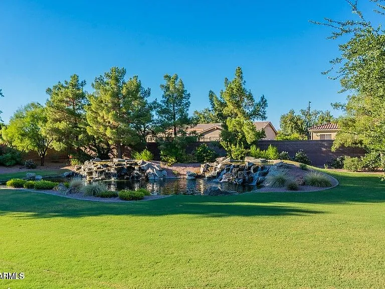 900 W Macaw Dr — Photo 83