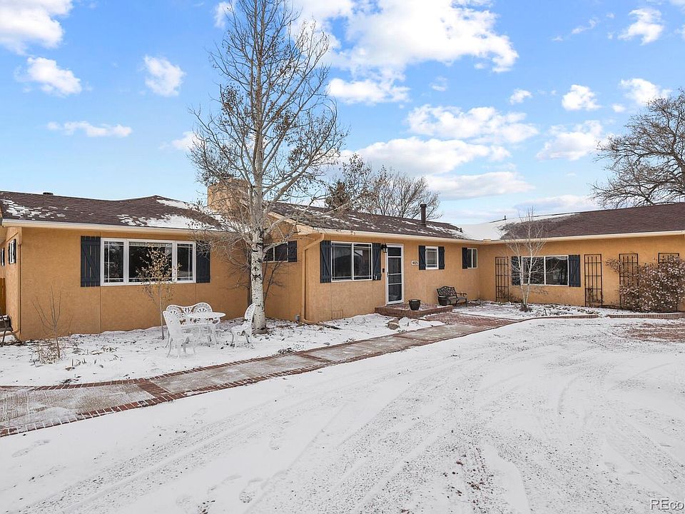 1st image of 4025 Arrowhead Dr