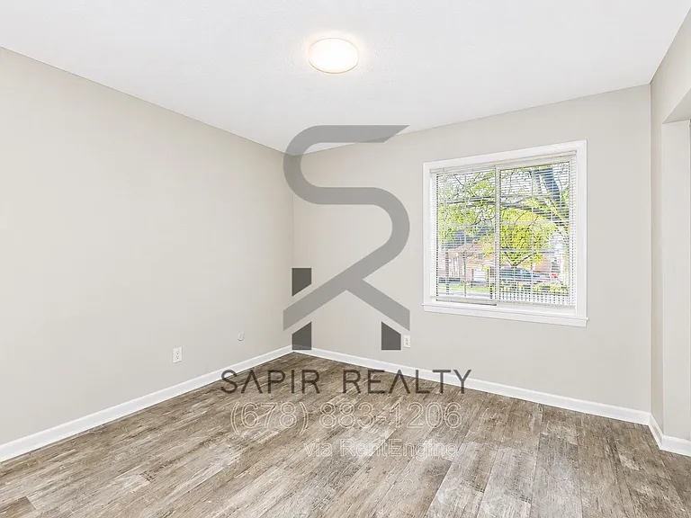 2055 Alison Ct SW #3 — Photo 6