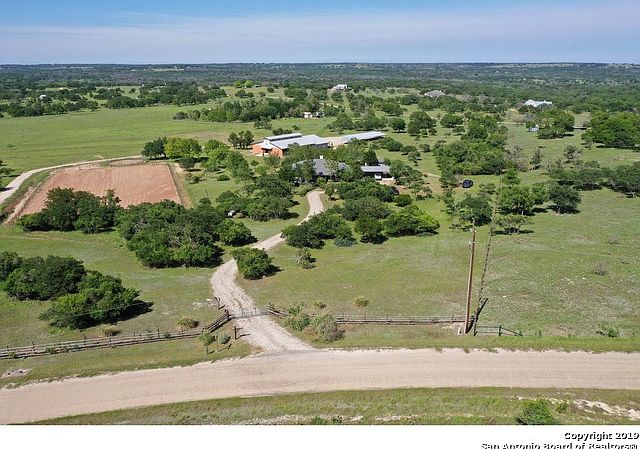 1st image of 320 Scenic Vista Dr