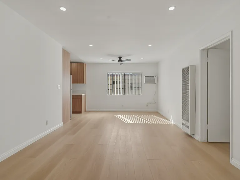 3869 Tilden Ave — Photo 33