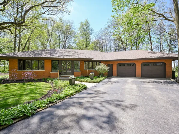 2588 Rock Creek Rd #J, Plano, IL 60545