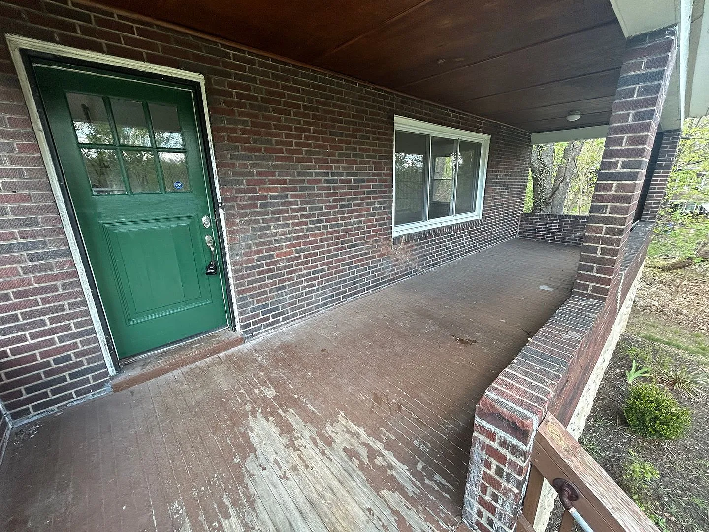 Private 3-Bedroom Home In East Hills — Photo 3