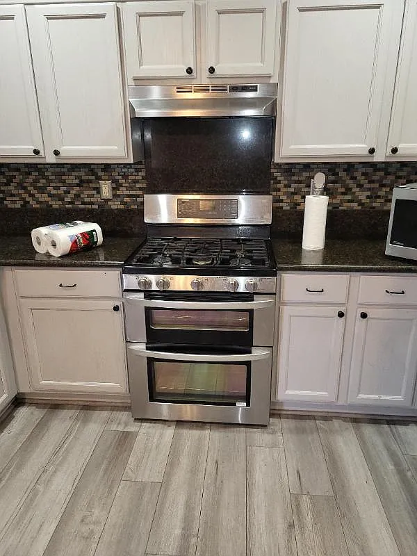 4 bed, 2.5 bath, 2030 sqft, $2,450 — Photo 4