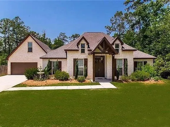 201 Belle Pointe Dr, Madisonville, LA 70447