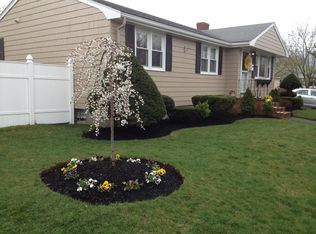 26 Appleton St, Danvers, MA 01923