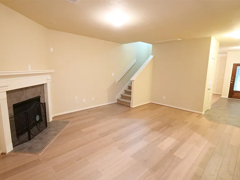 26427 Longview Creek Dr — Photo 8