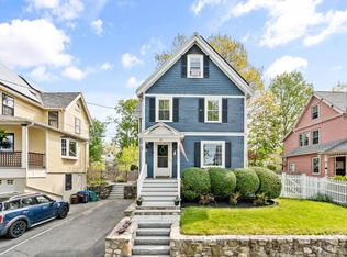 27 Gooch St, Melrose, MA 02176