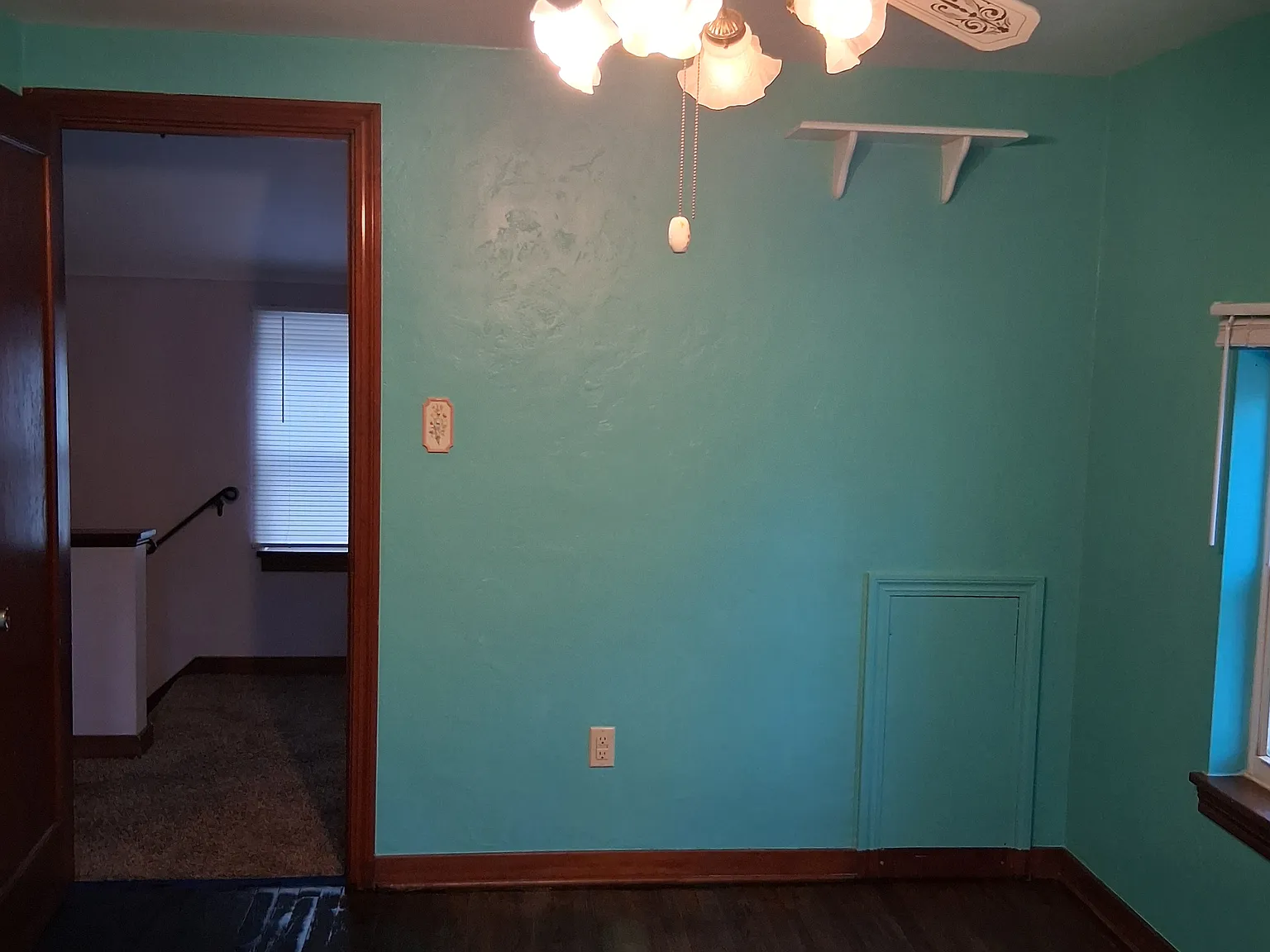 3 bed, 1100 sqft, $1,600 — Photo 3