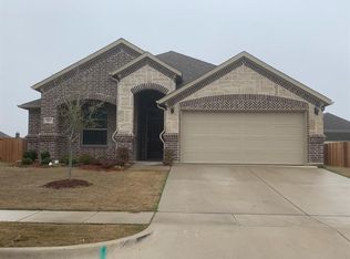 222 N Star Ln, Waxahachie, TX 75165
