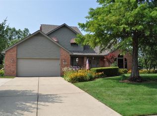 10304 Marlou Dr, Munster, IN 46321