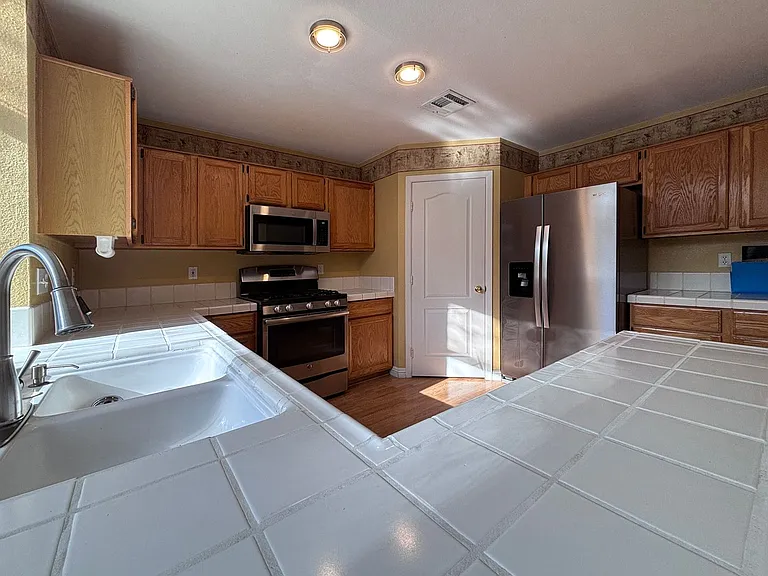 2141 Birch Gray Dr — Photo 11
