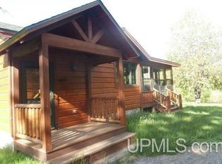 772 Smoky Lake Dr, Iron River, MI 49935