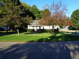 353 N Cedar St, Schoolcraft, MI 49087