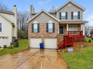 1504 Wild Berry Ct, Ballwin, MO 63021