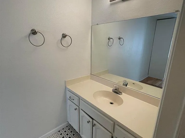 8617 Arminda Cir #22 — Photo 6