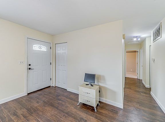 4th image of 317 Spruce St