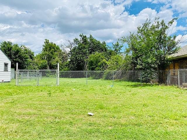 1st image of 4114 S Shields Blvd #24-25