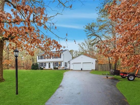 20 Auburn Dr, Charlestown, RI 02813