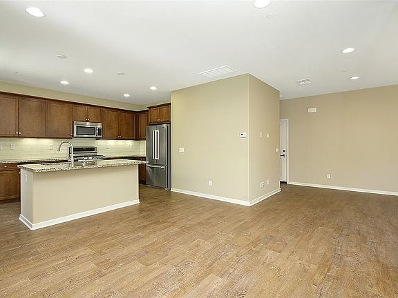 4th image of 7878 Altana Way
