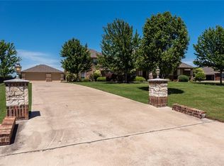 2324 Saddlebrook Ln, Rockwall, TX 75087