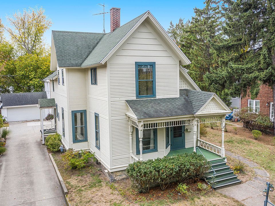 1st image of 420 Clinton Ave