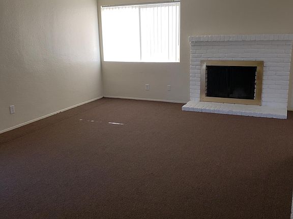 5th image of 1691 Garden Dr #1