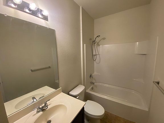 5th image of 1721 Megan Creek Dr