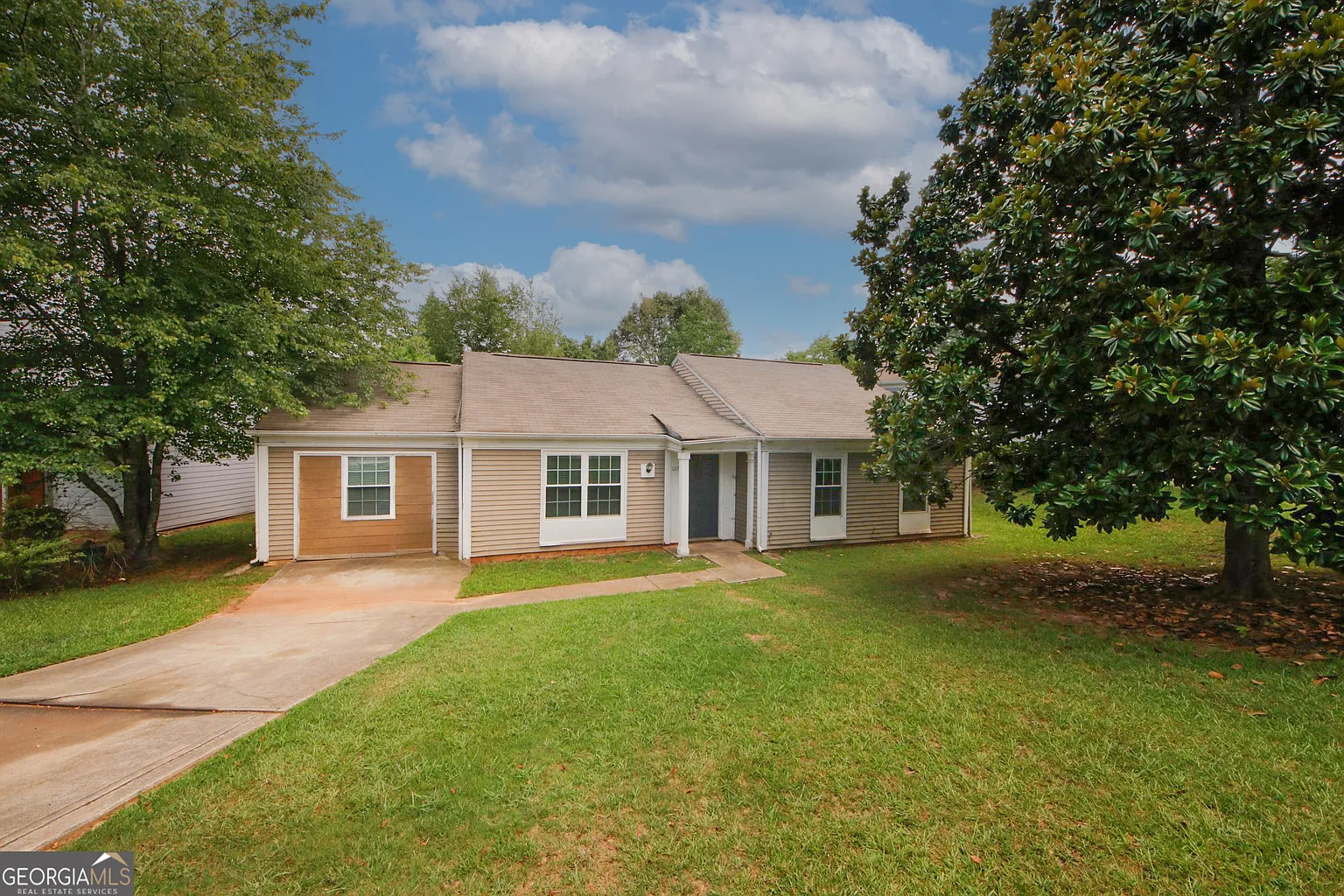 1274 Mill Lake Cir photo 1