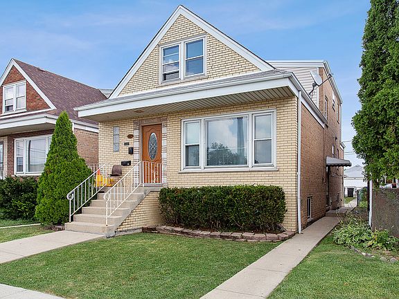 3rd image of 5007 S Kilbourn Ave
