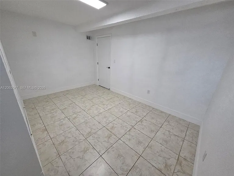 10500 SW 30th St — Photo 25