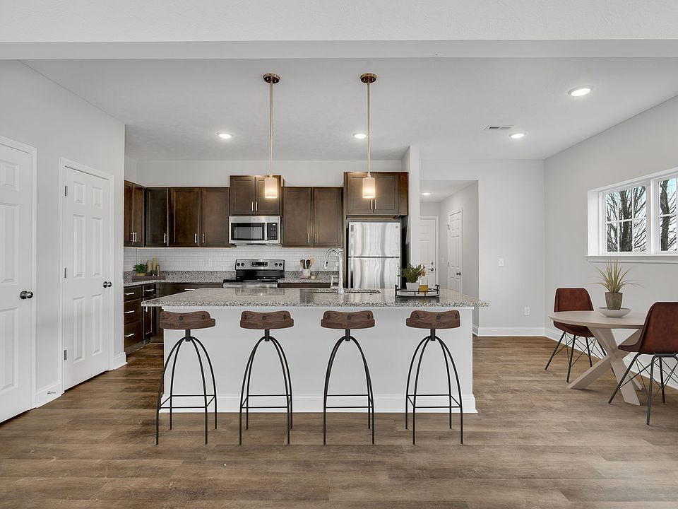 Alcott Woodcroft Glen 903713577 Woodcroft Trce North Royalton OH