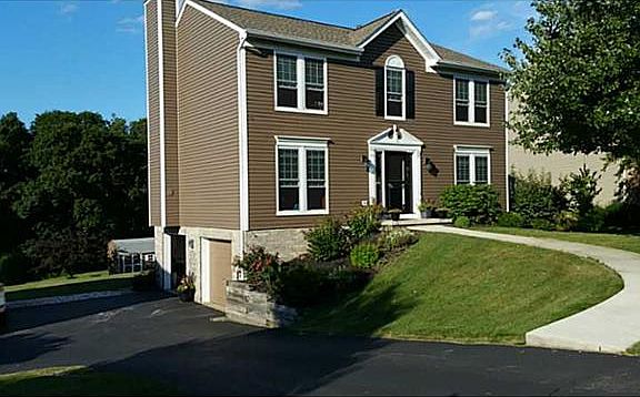 2nd image of 136 Aberdeen Dr