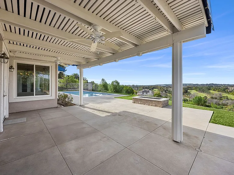 2309 Skyline Dr — Photo 11