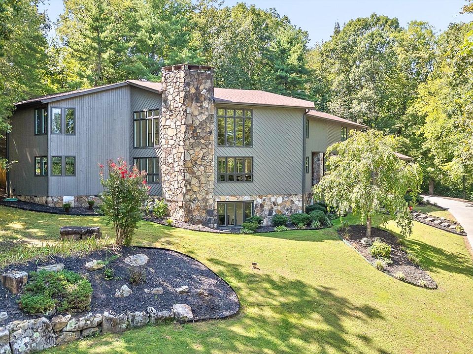 1st image of 1108 W River Hills Dr