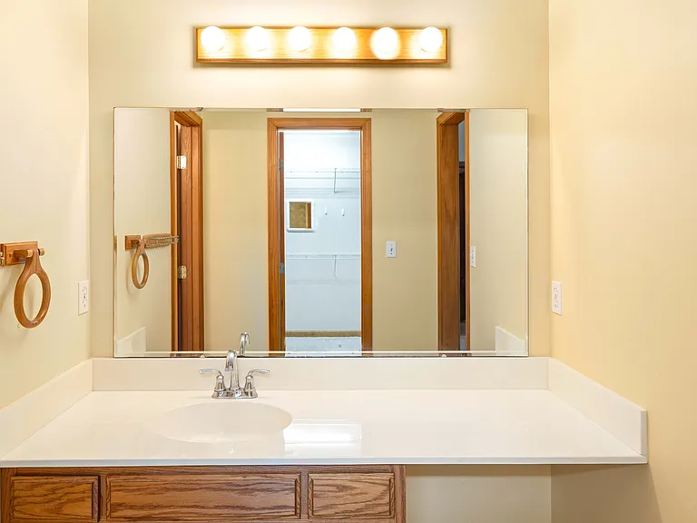 3442 Berkdale Dr — Photo 10