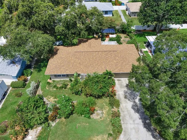 1874 Bellemeade Dr, Clearwater, FL 33755