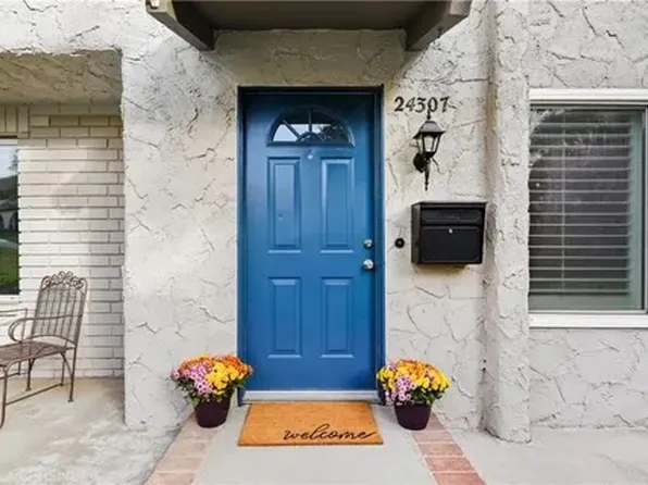 24307 La Glorita Cir, Santa Clarita, CA 91321