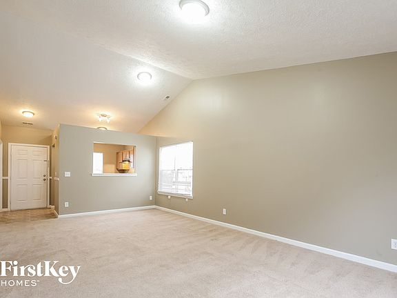4th image of 6 Ashwood Cir